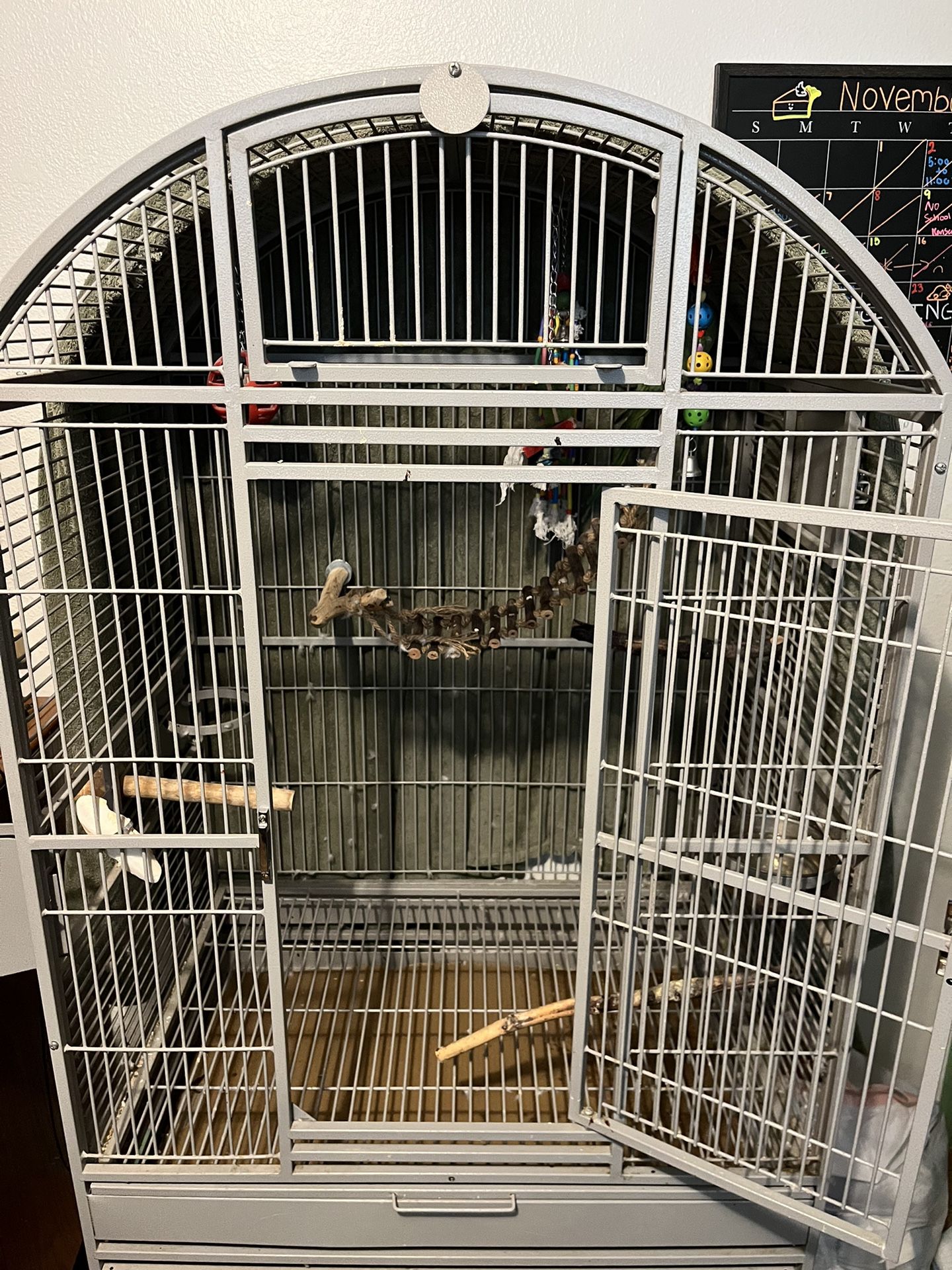 Bird Cage  ( In Limon Co)