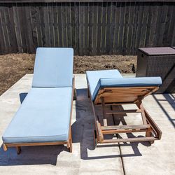 Wooden Lounge Chairs with Cushions