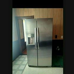 Refrigerator must pickup 