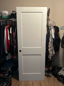 RH  swing door