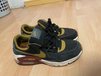 Nike Air Max Excee Black Gold Sneakers