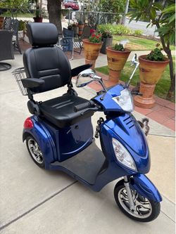 Disability scooter battery power