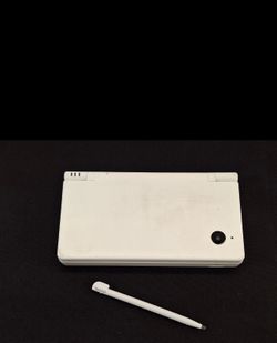 Nintendo DSi White – Region Free | Custom Firmware (CFW) | Includes Stylus