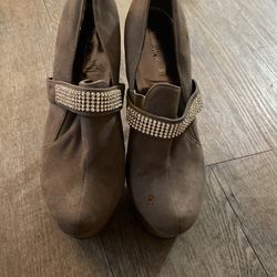 Sequenced Heels