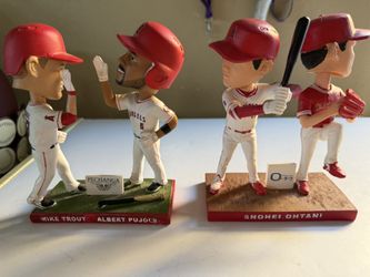 Los Ángeles Angels Bobbleheads Both For 60 Dollars 