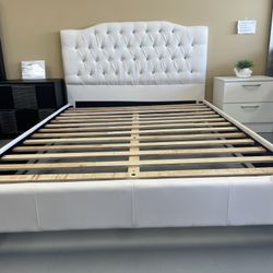 Queen Size Bed Frame PLATFORM 