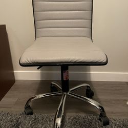 Swivel Chair Adjustable $25
