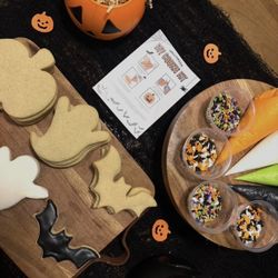 Halloween Cookie Kit 🎃