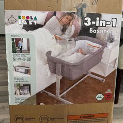 ¡Hola! Vendo esta cuna 3 en 1 de la marca Koala Baby, completamente nueva y en su caja original. Nunca se ha usado. Es súper versátil y perfecta para 