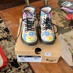 Kids Shoes 