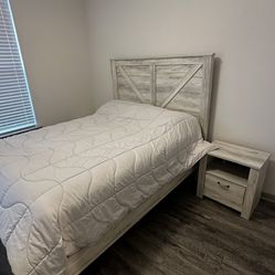 Almost Brand New Bedroom Set 