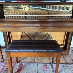 Wurlitzer 2125 Upright Piano WS #1586779