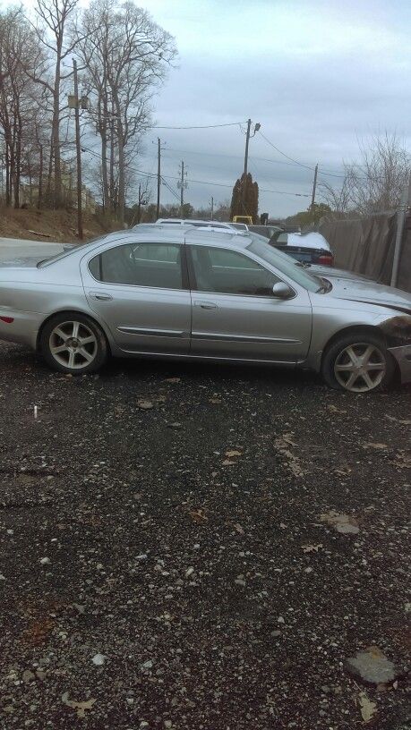 2001 Infiniti I30 for parts