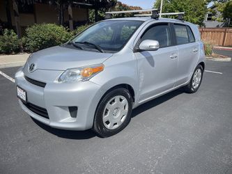 2010 Scion xD