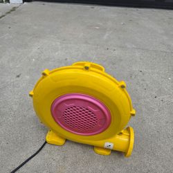 Inflatable blower for jumper