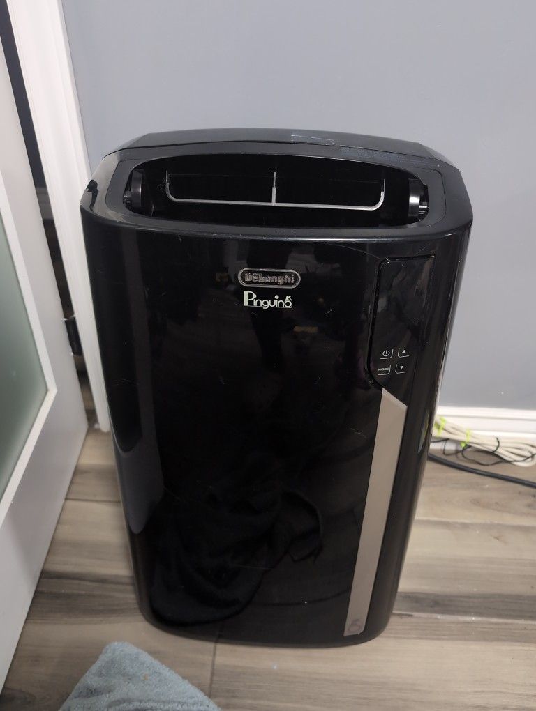 De'Longhi Portable Air Conditioner Model PAC EL287HLK
