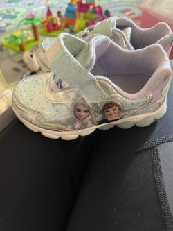 Elsa Tennis Shoes Size 6