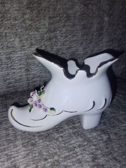 Ceramic shoe