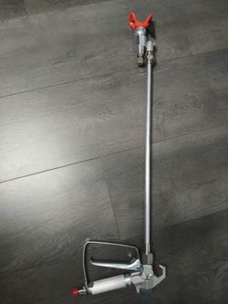 Graco 243012, SG3 Professional Airless Spray Gun, Built-in Swivel, 4-Finger Trigger and Graco 287030, CleanShot Shut-off Valve (OEM) with Graco 243297