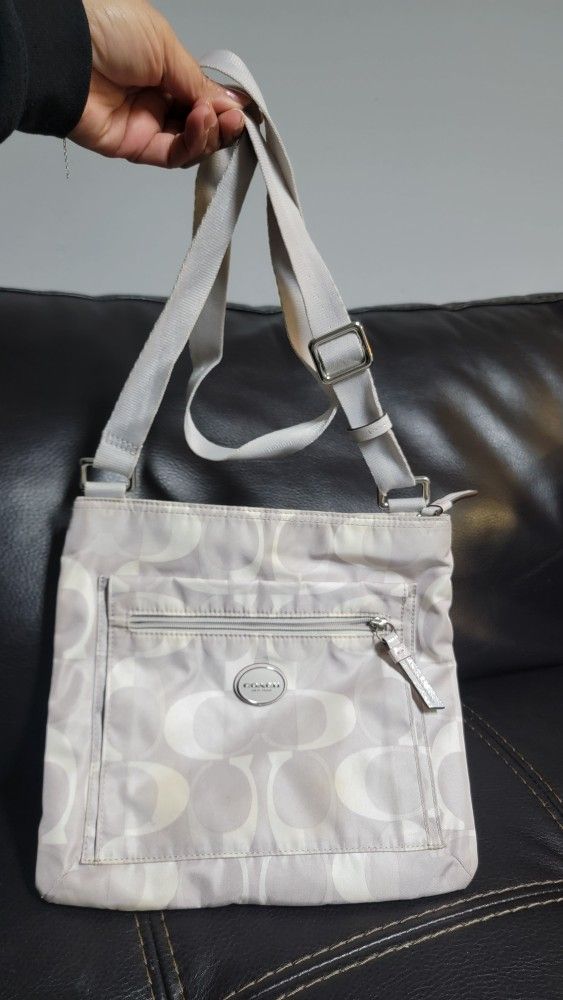 Coach Purse Bag Ivory White.