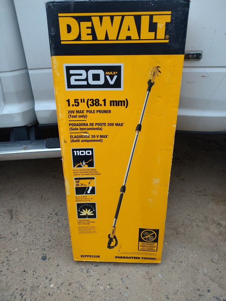New DeWalt 20v Cordless Pole Pruner..... Tool Only 
