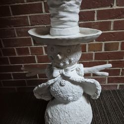 SNOWMAN  BIRDBATH (27" HIGH) ( NOT FREE -GIVE OFFER)