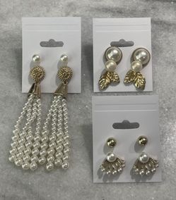 Pearl Studs 