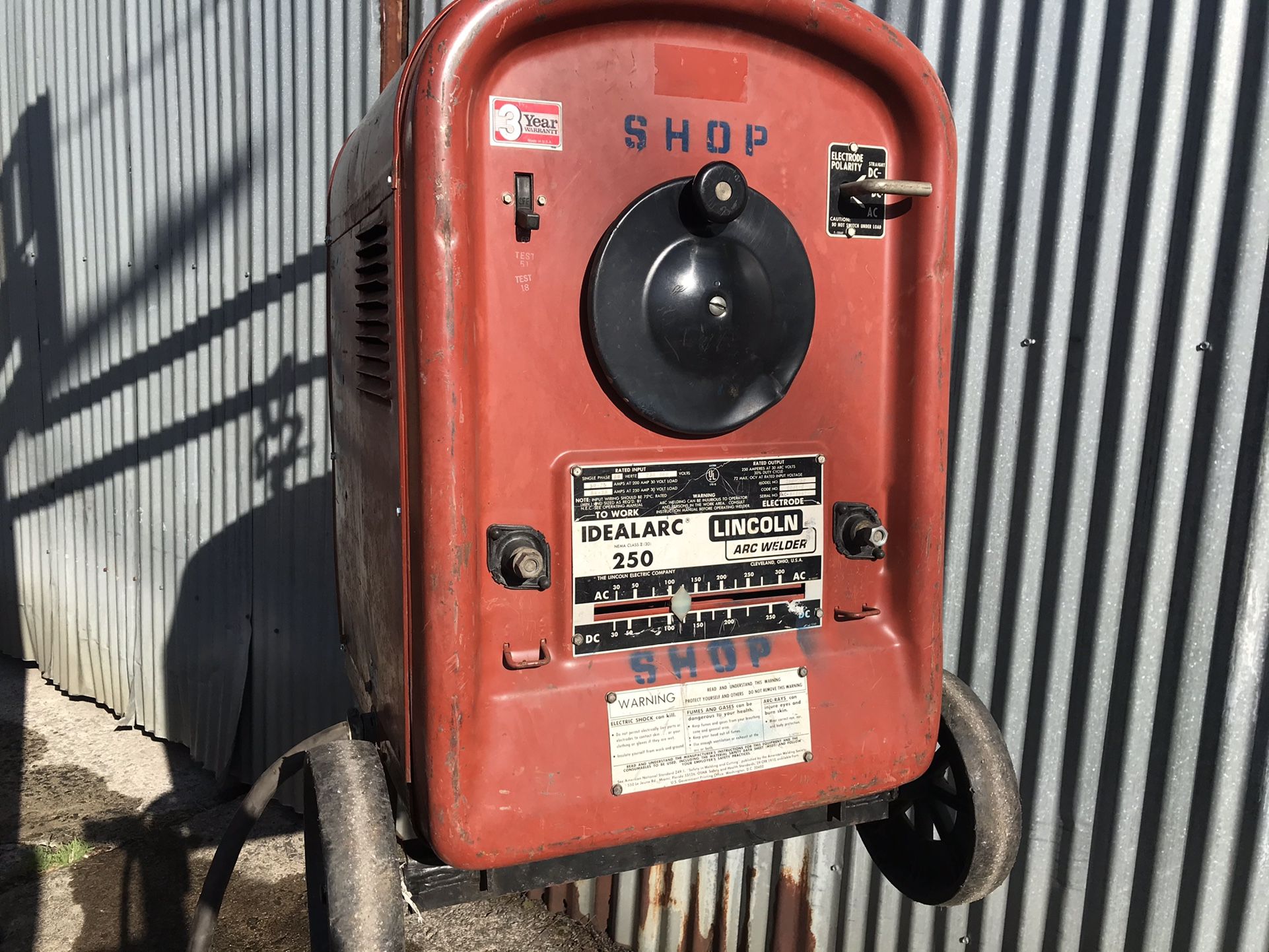 250 Amp Stick Welder Ac/Dc 220 Volts