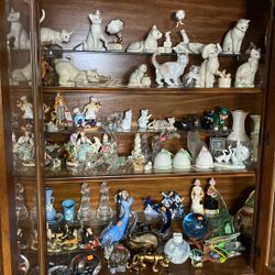 Cabinet Of Figurines. Lennox, Lladro, Marano,    and other items