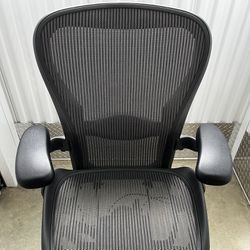 Herman Miller Aeron Size C Office Chair Fully Adjustable
