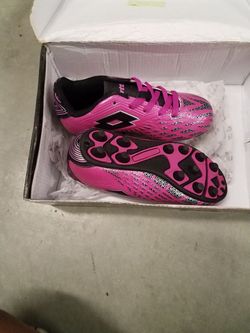 Kids soccer cleats