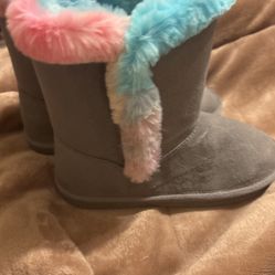Girls size 2 Boots