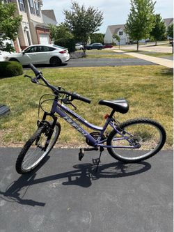 Girls 24 inch bike