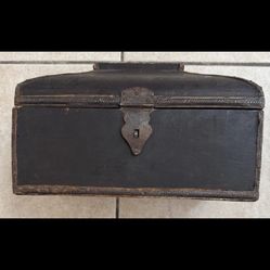 Vtg. Pier 1 Brown Rustic Wooden Jewelry Trinket Box Chest Made In India 12”