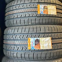 235 65 17 Set Of Tires 