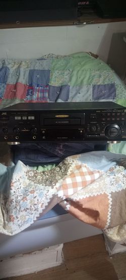 JVC  XL-SV22 Video  CD Player Works Perfectly