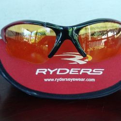 Ryder sunglasses with interchangeable lens