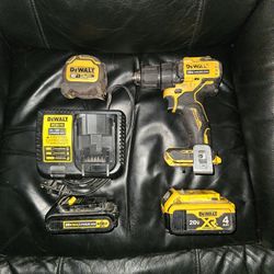 DCD708 Dewalt Atomic Compact Series Cordless Drill