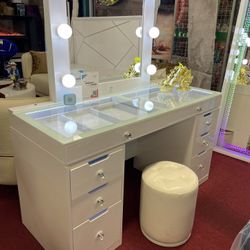 Vanity Table With chair 