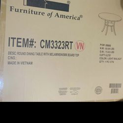 Round Dining Table.. .. Brand New