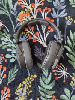Skullcandy Over-Ear Wireless Headphones