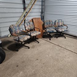 4 Chairs