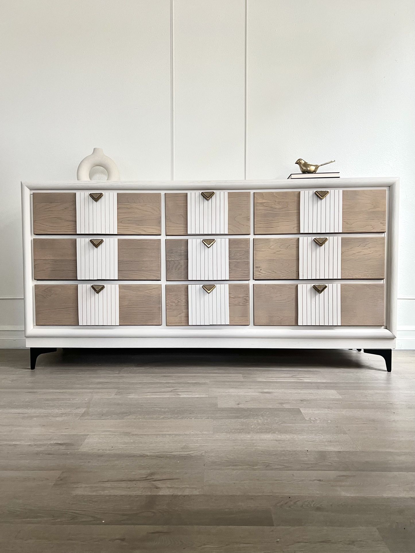 •SOLD • Refinshed Dixie Dresser 9 Drawers / Tv Stand / Credenza / Buffet /