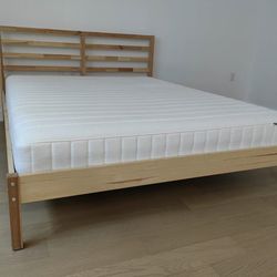 Queen size bed frame w/ mattress