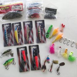 28 Pieces Fishing Lures, Hooks, Worms...