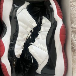 Air Jordan 11 Low Red Black White 