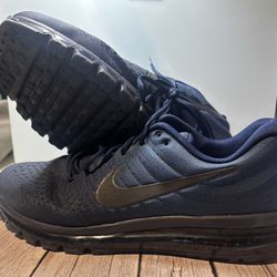 Nike Men's Air Max 2017 Sneaker