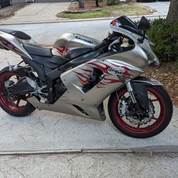 2006 Kawasaki ZX6R 636