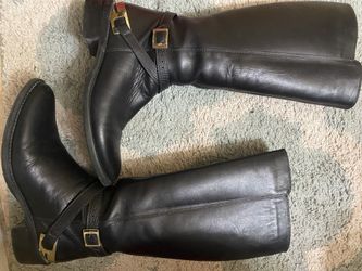 Womens black boots