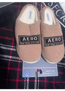 Aeropostale Men's Sherpa Slippers XL